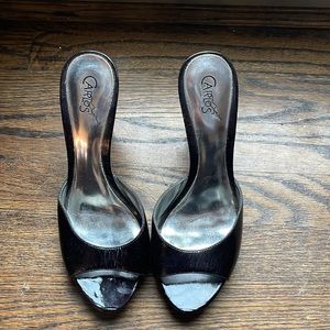 Carlos Santana heel size 8